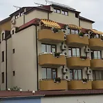 Hotel Strinava Primorsko