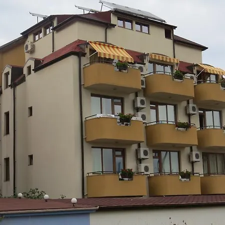 فندق Strinava بريمورسكو