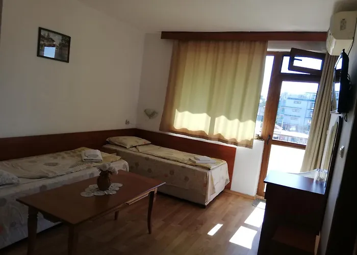 Ξενοδοχείο Strinava 3*